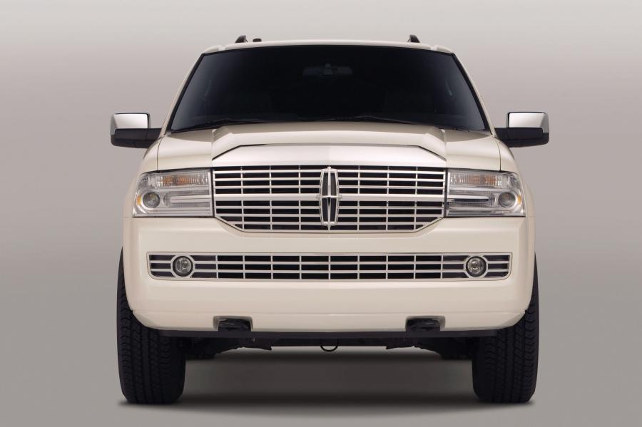  Lincoln Navigator L 2006 года  (фото 32 из 50)